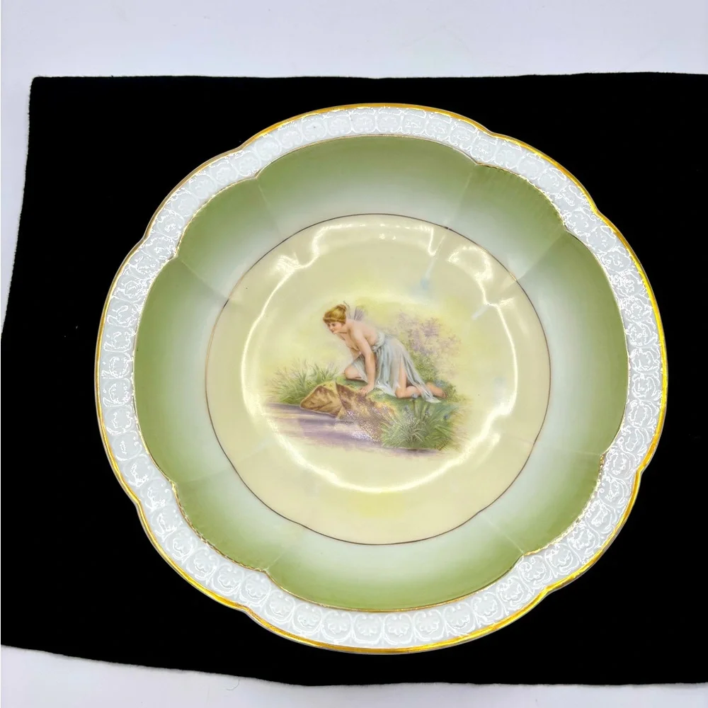 Antique R.C. Carmen Bavaria bowl c1900 based on Psyche at Nature's Mirror.